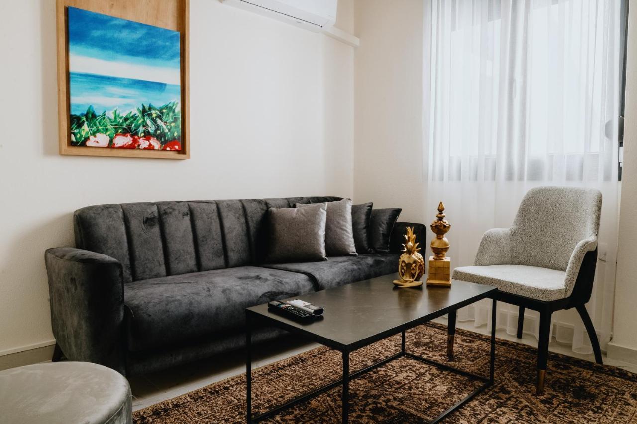 Alexandra Boutique Residence Downtown อเล็กซานโดรโพลิส ภายนอก รูปภาพ